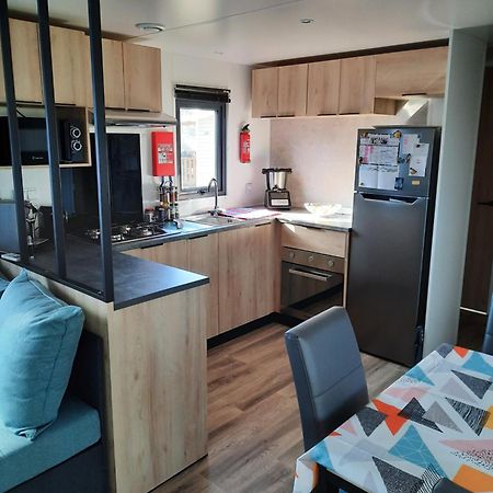 Jpp Marie Ange Proprietaire Hotel Сен-Жулиен-ан-Борн Екстериор снимка
