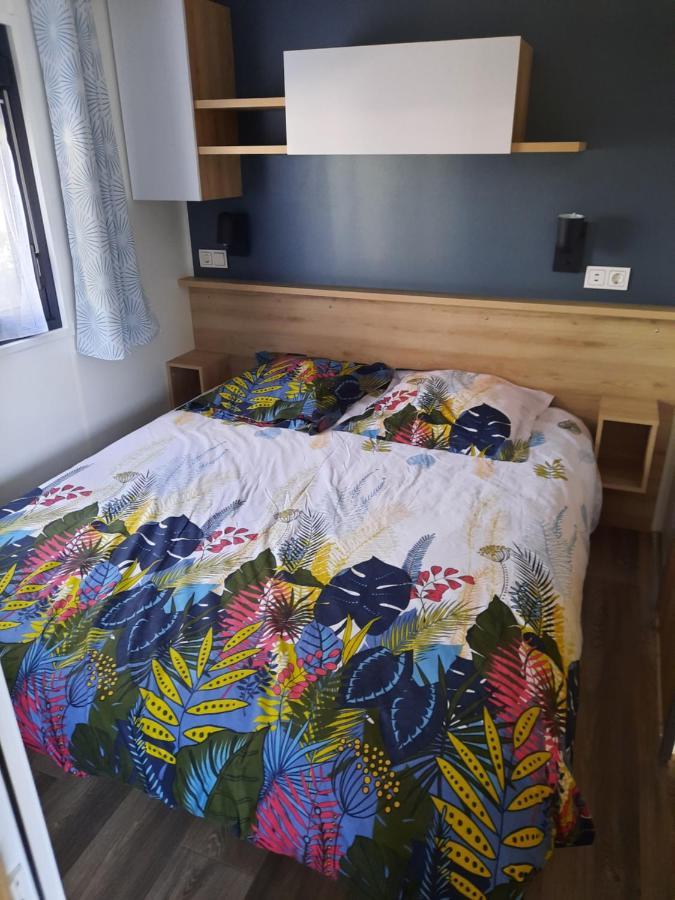 Jpp Marie Ange Proprietaire Hotel Сен-Жулиен-ан-Борн Екстериор снимка