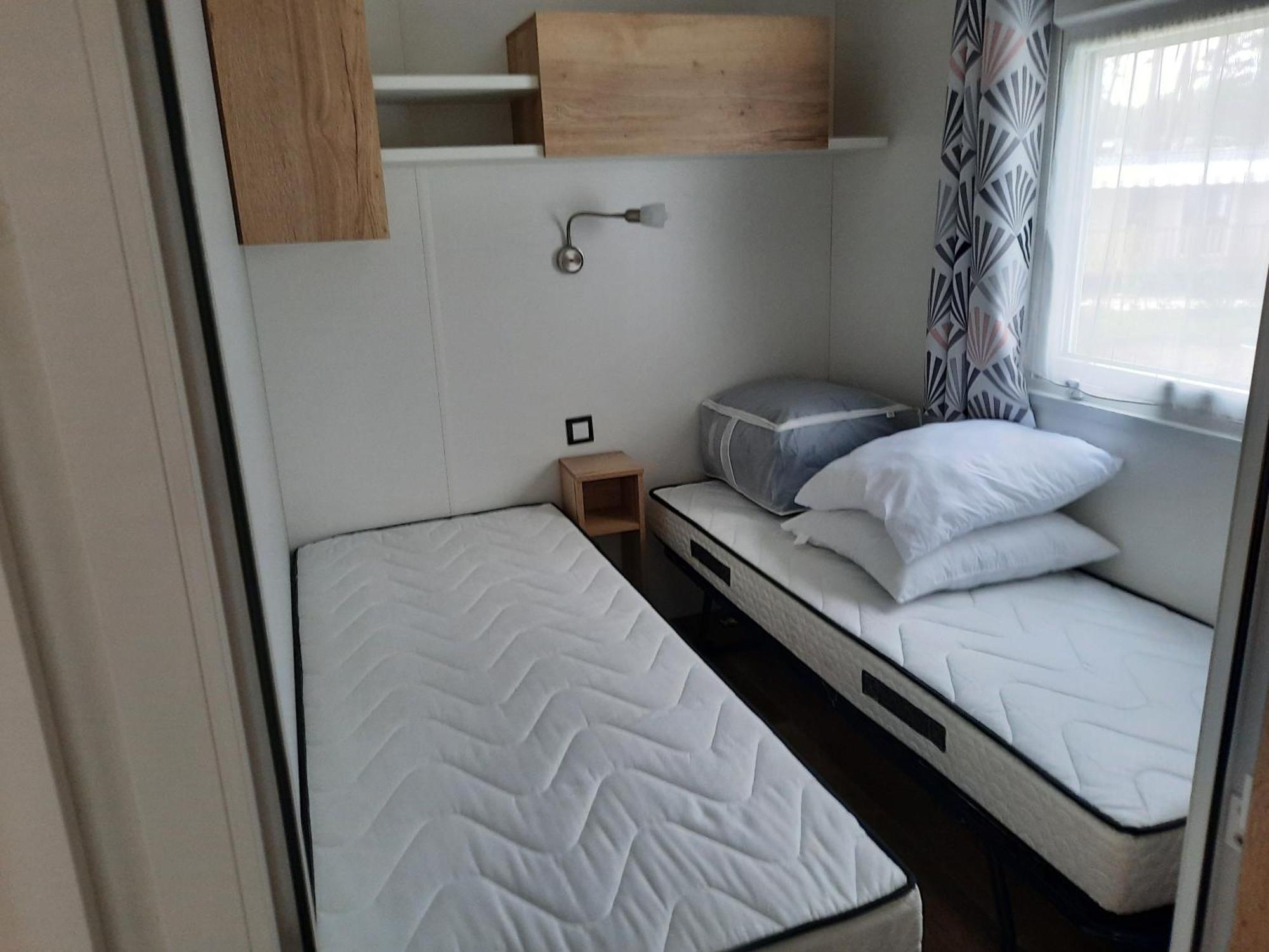 Jpp Marie Ange Proprietaire Hotel Сен-Жулиен-ан-Борн Екстериор снимка